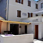 Bay Sascica Apartment Sali