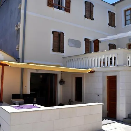 Bay Sascica Apartamento Sali