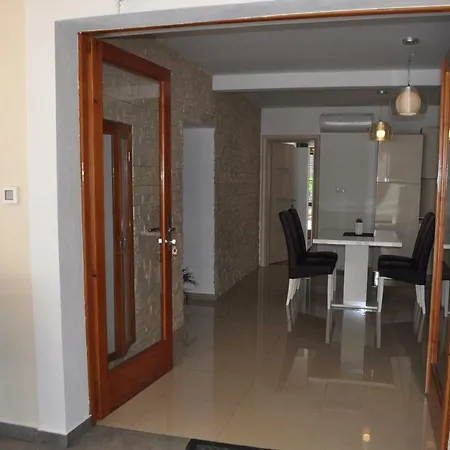 Apartamento Bay Sascica Sali